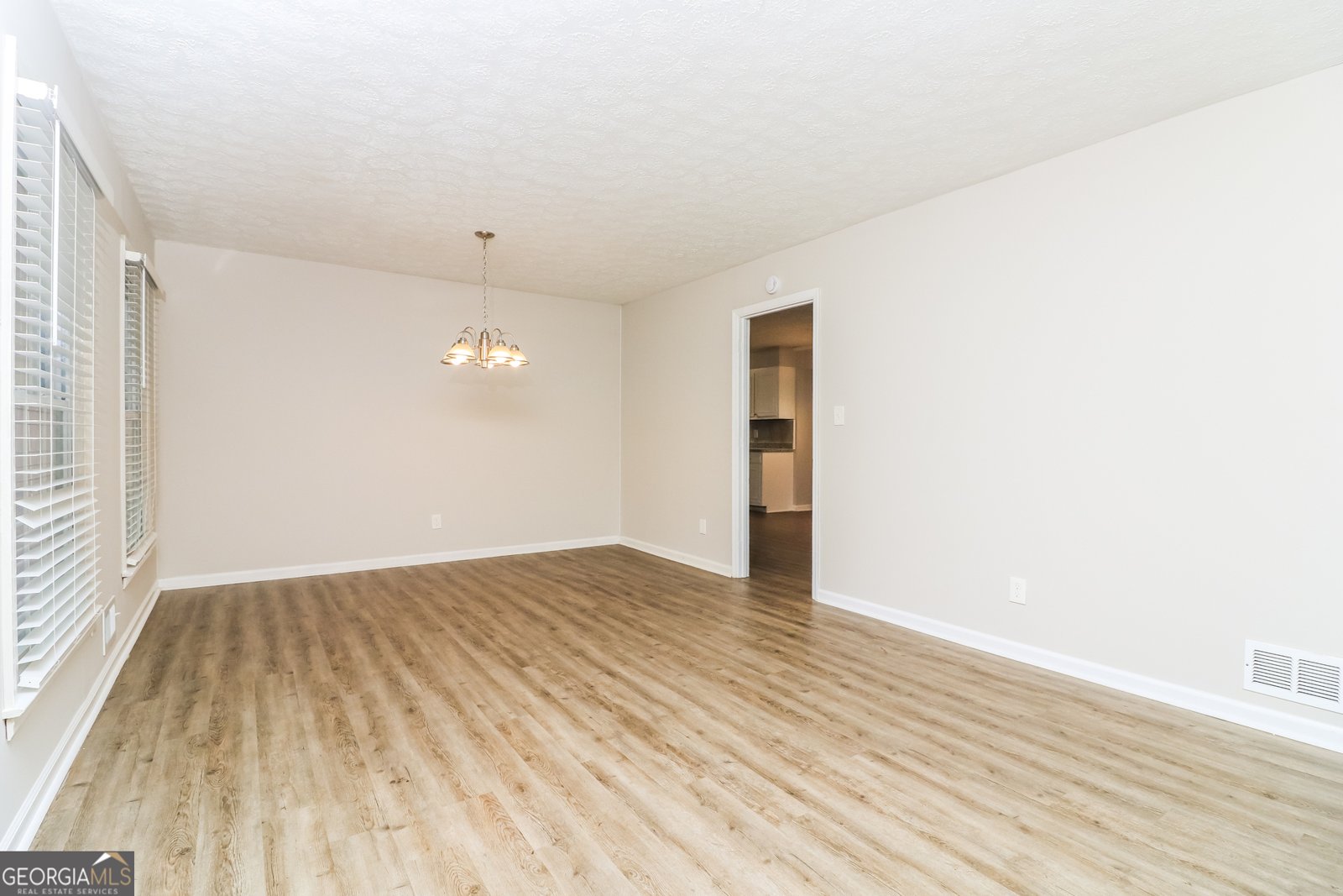 2992 Laura Lane Lithia Springs - Photo 10