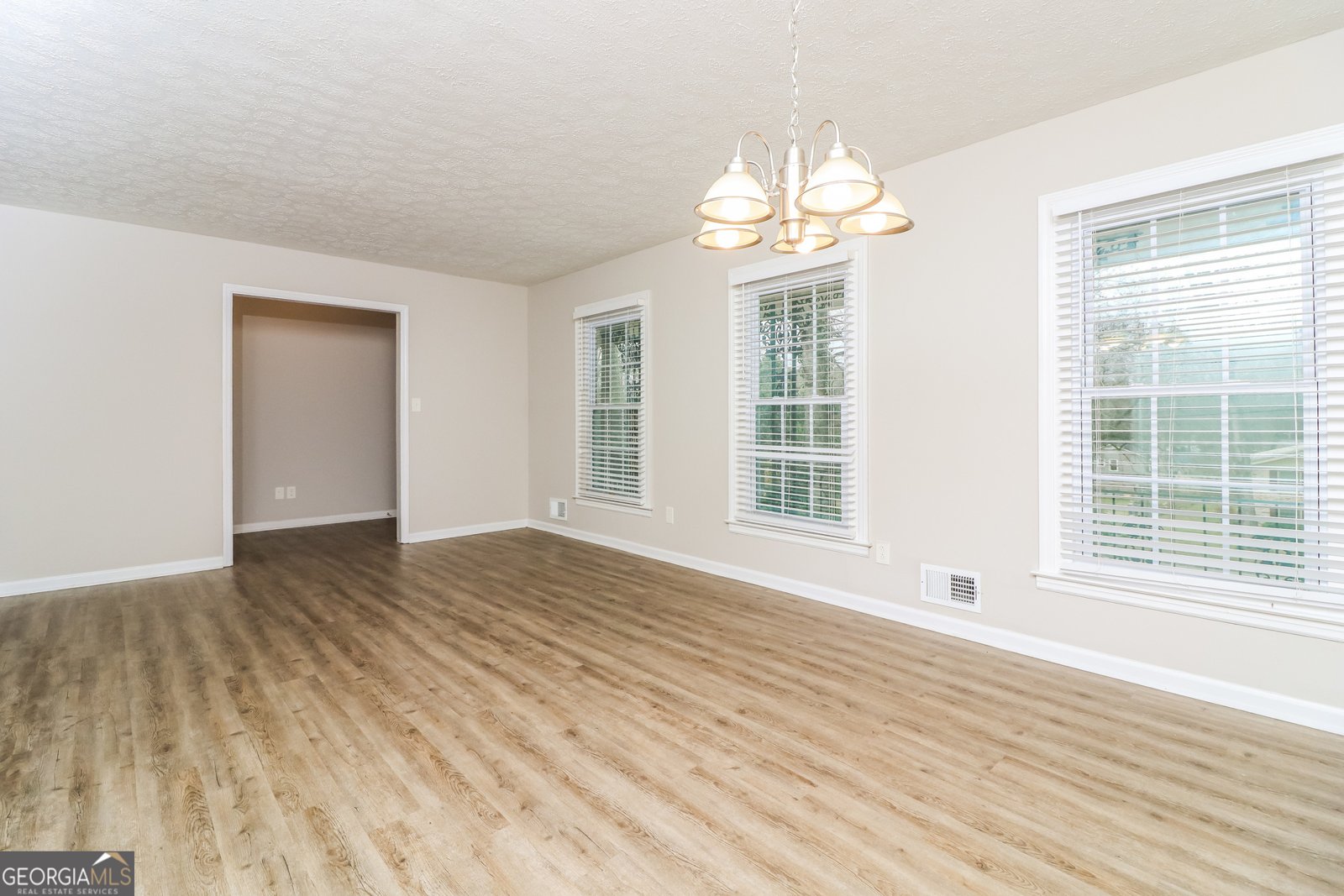 2992 Laura Lane Lithia Springs - Photo 6