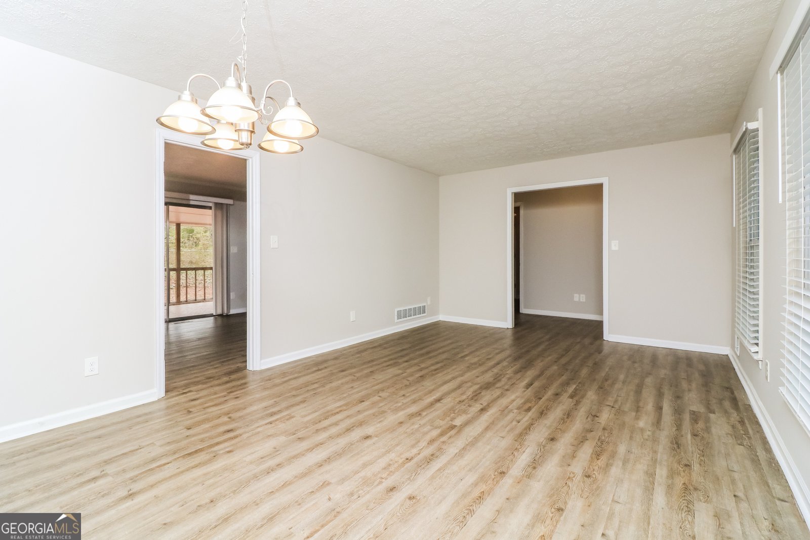 2992 Laura Lane Lithia Springs - Photo 7