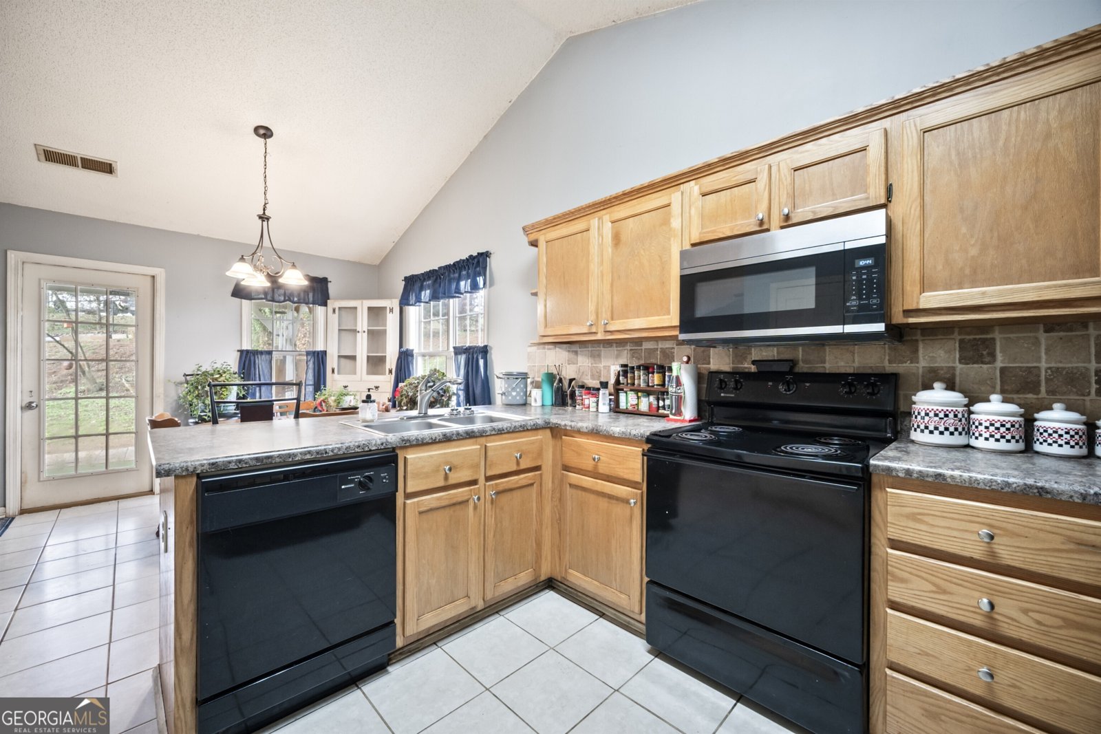 30 Hedgerow Court Cartersville - Photo 7