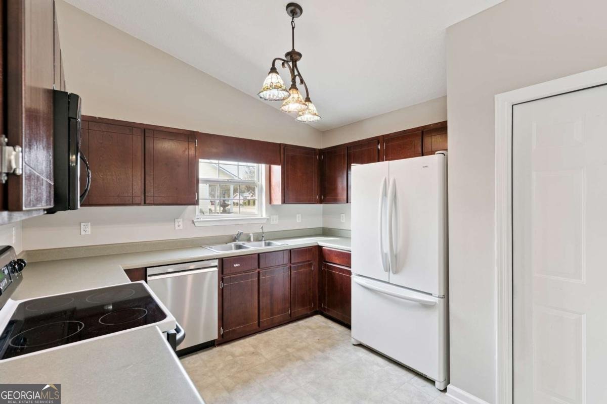 233 Lake Forest Drive Kingsland - Photo 13