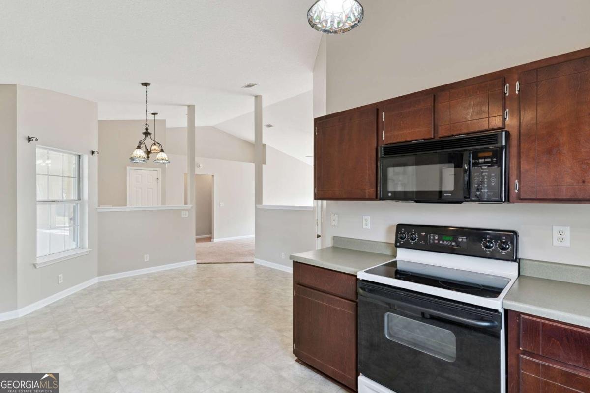 233 Lake Forest Drive Kingsland - Photo 14