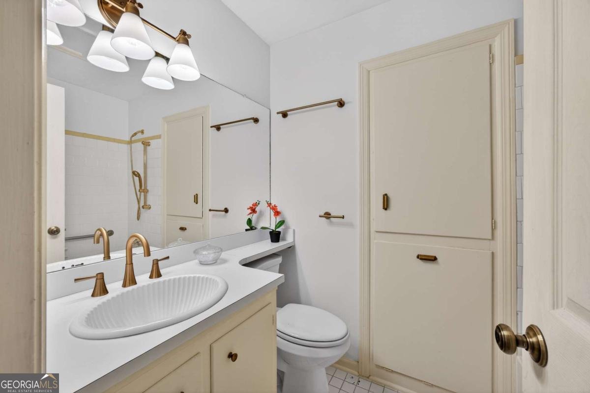 6 Prince Charles Court Savannah - Photo 23