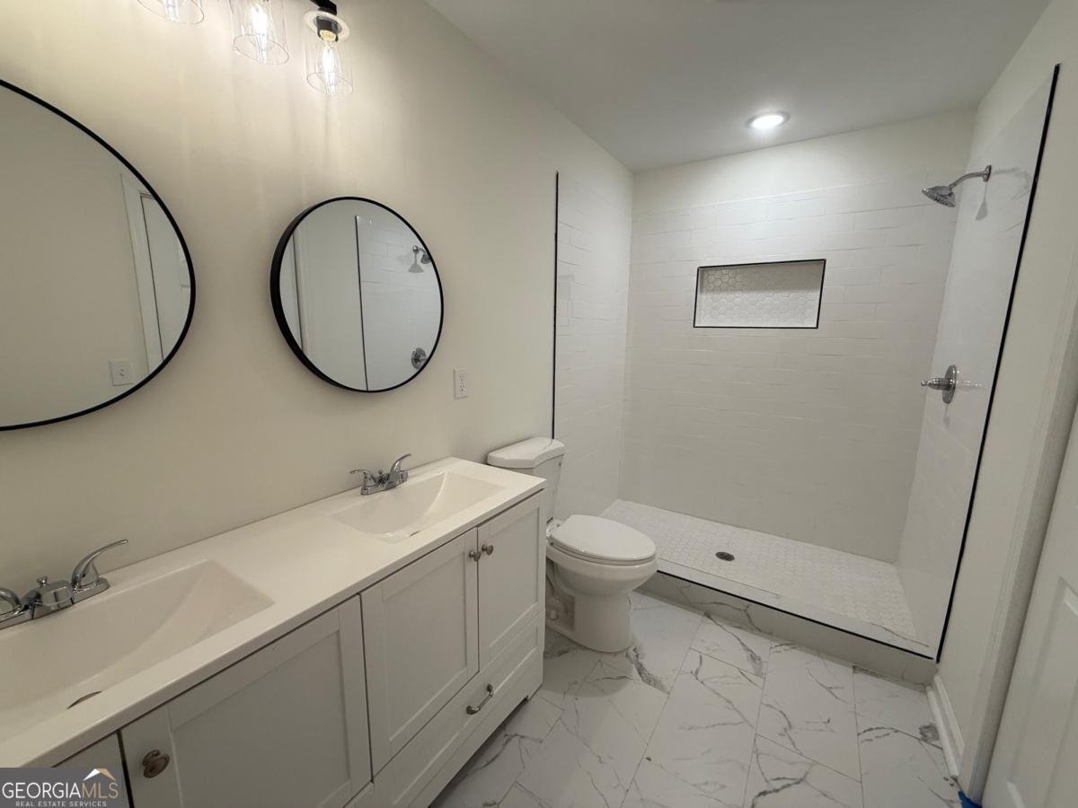 2996 Laguna Drive Decatur - Photo 12