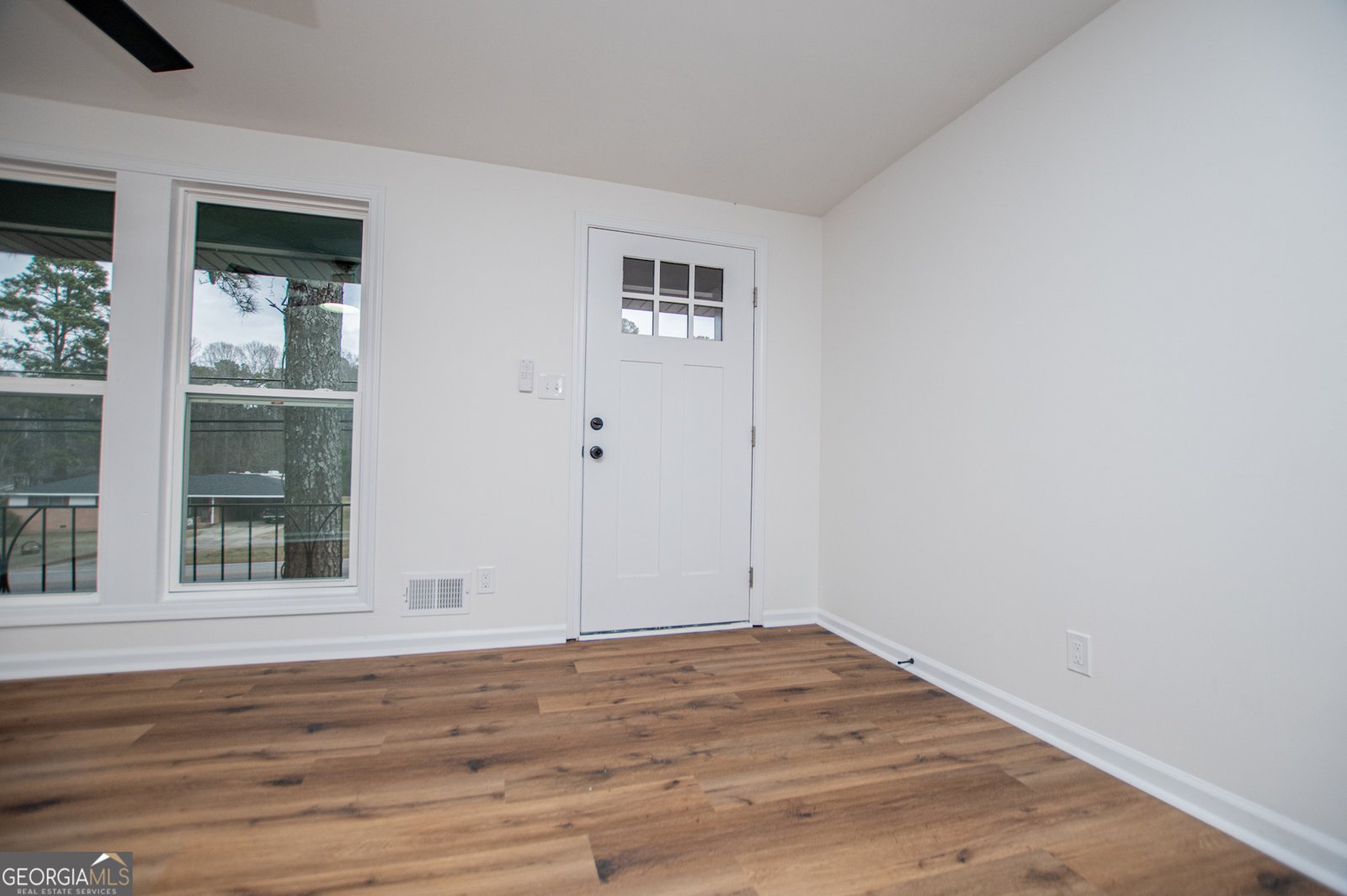 757 Burnt Hickory Road Douglasville - Photo 9