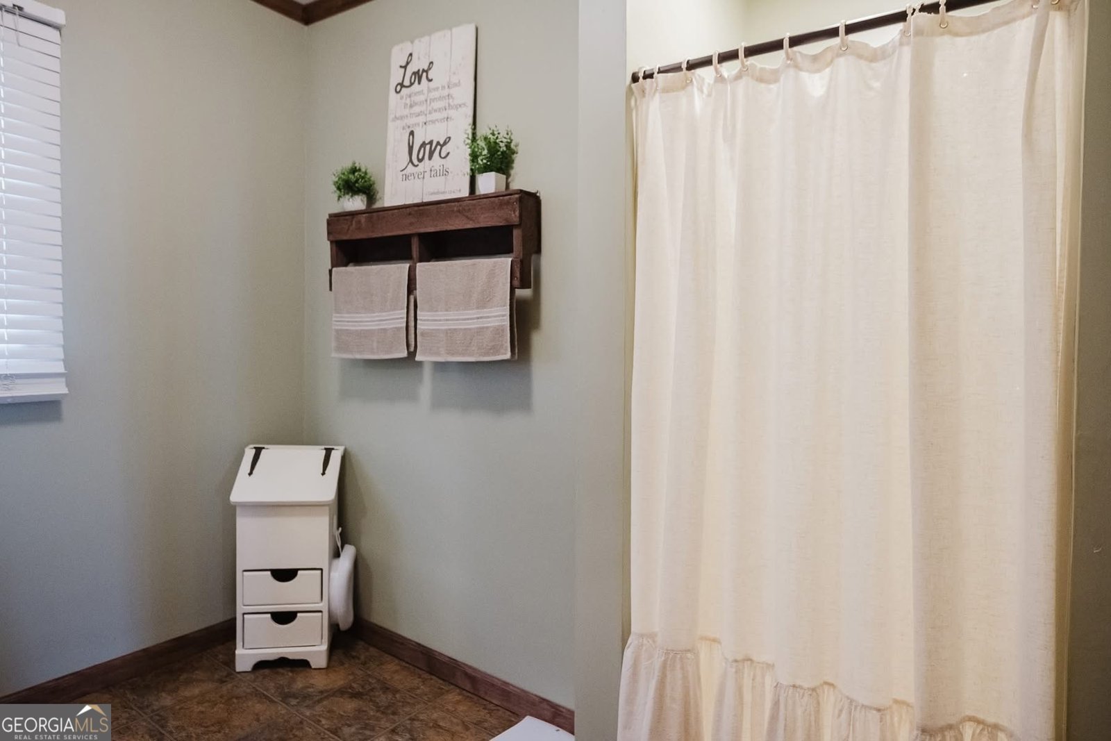 205 Matthews Street Barnesville - Photo 27