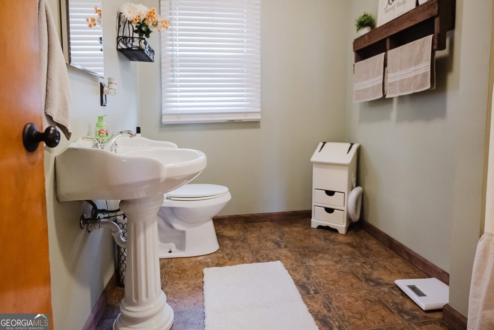 205 Matthews Street Barnesville - Photo 29