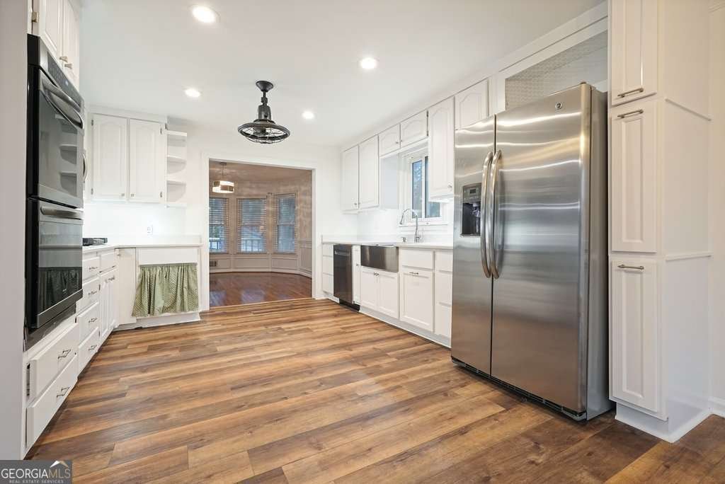 402 Leslie Court Woodstock - Photo 12