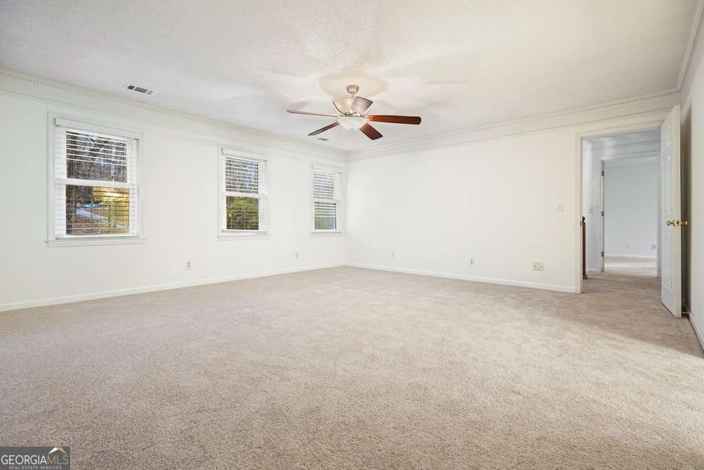 402 Leslie Court Woodstock - Photo 22