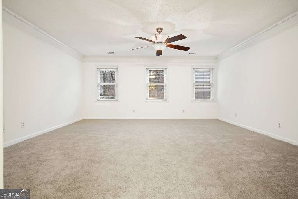 402 Leslie Court Woodstock - Photo 24