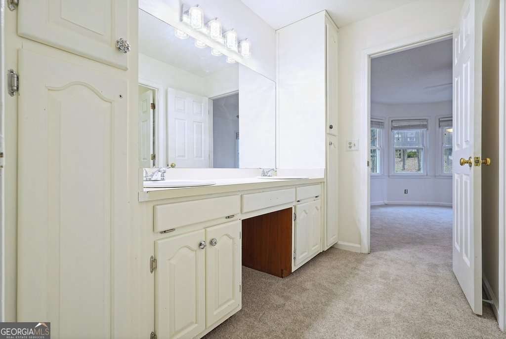 402 Leslie Court Woodstock - Photo 34