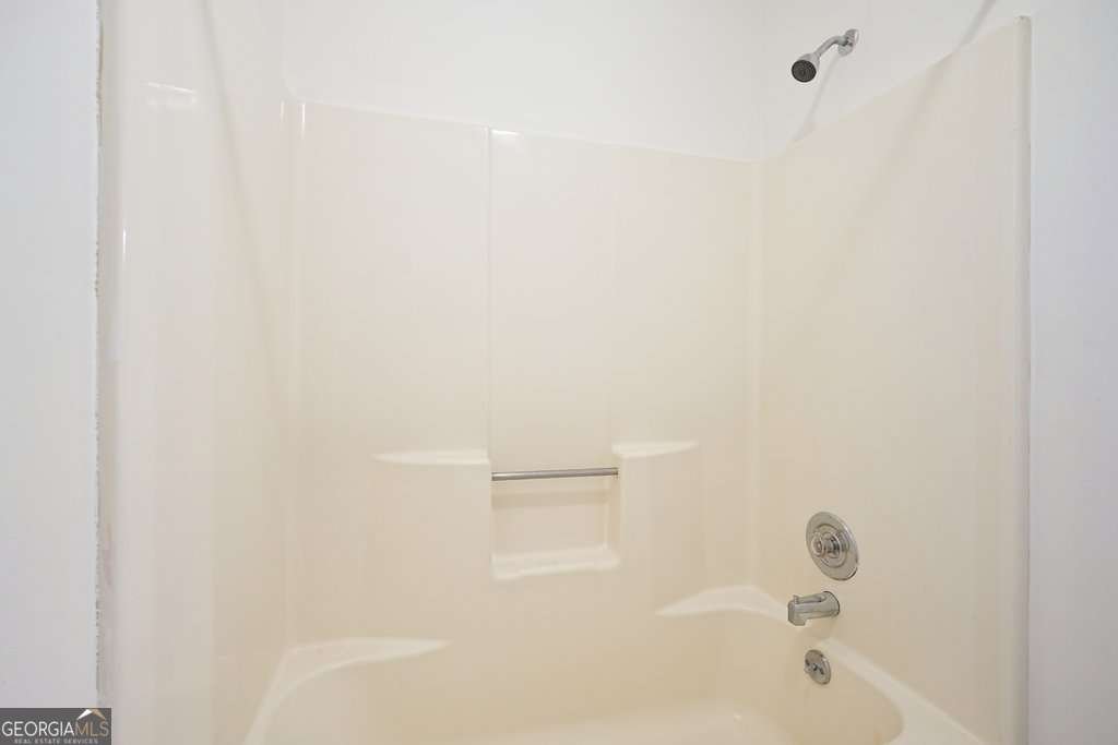 402 Leslie Court Woodstock - Photo 35