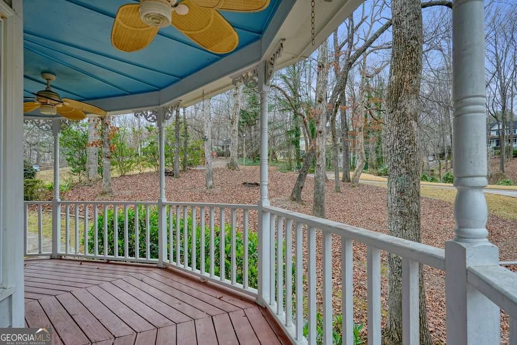 402 Leslie Court Woodstock - Photo 7