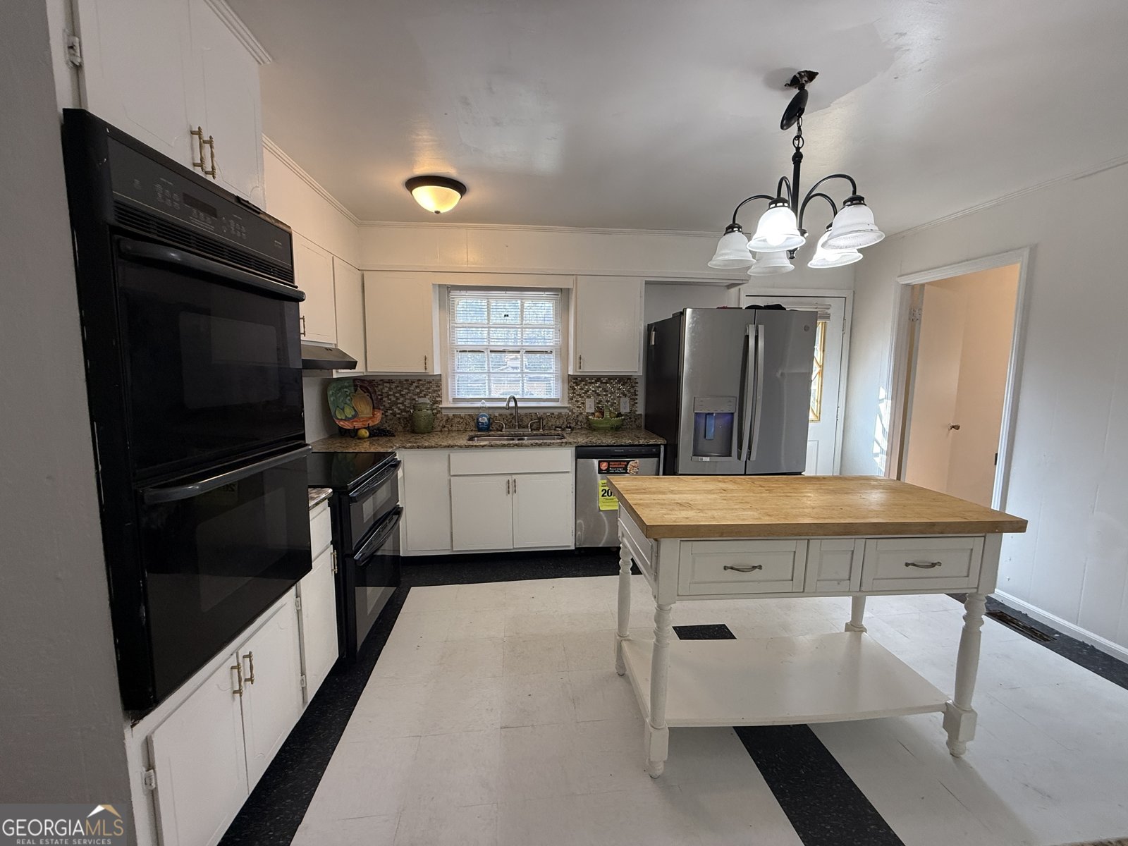 1977 Thomas Drive Macon - Photo 13