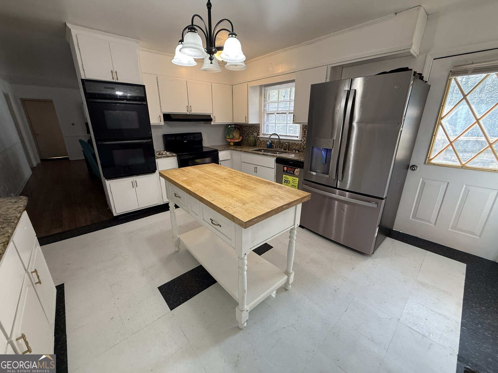 1977 Thomas Drive Macon - Photo 16