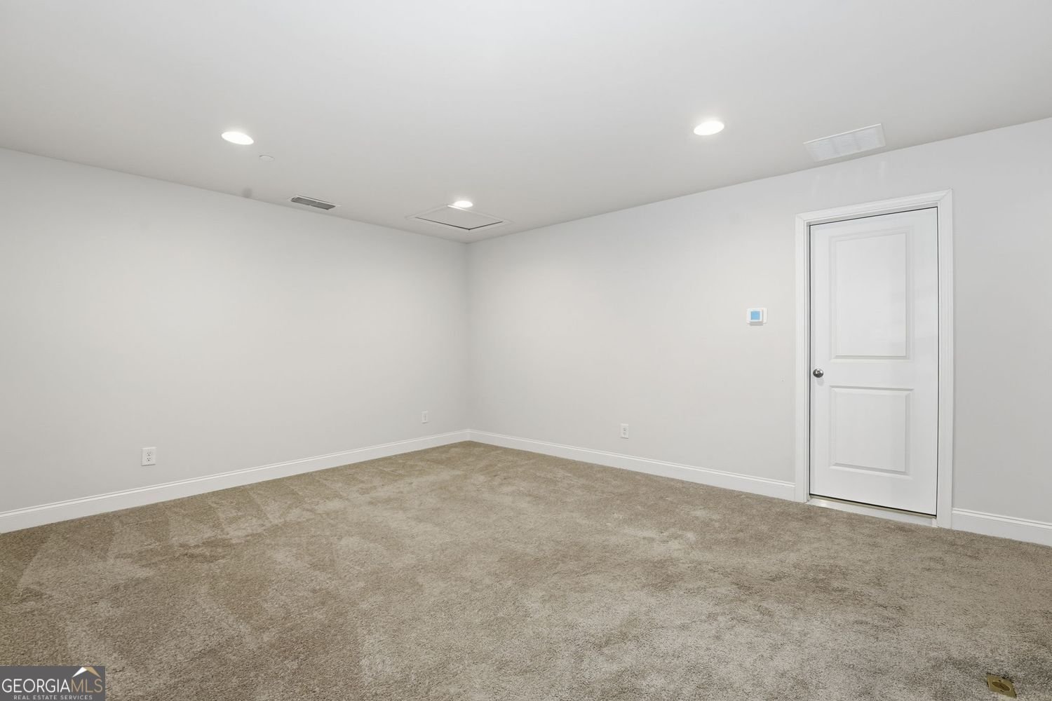 356 Hayden Circle Woodstock - Photo 32