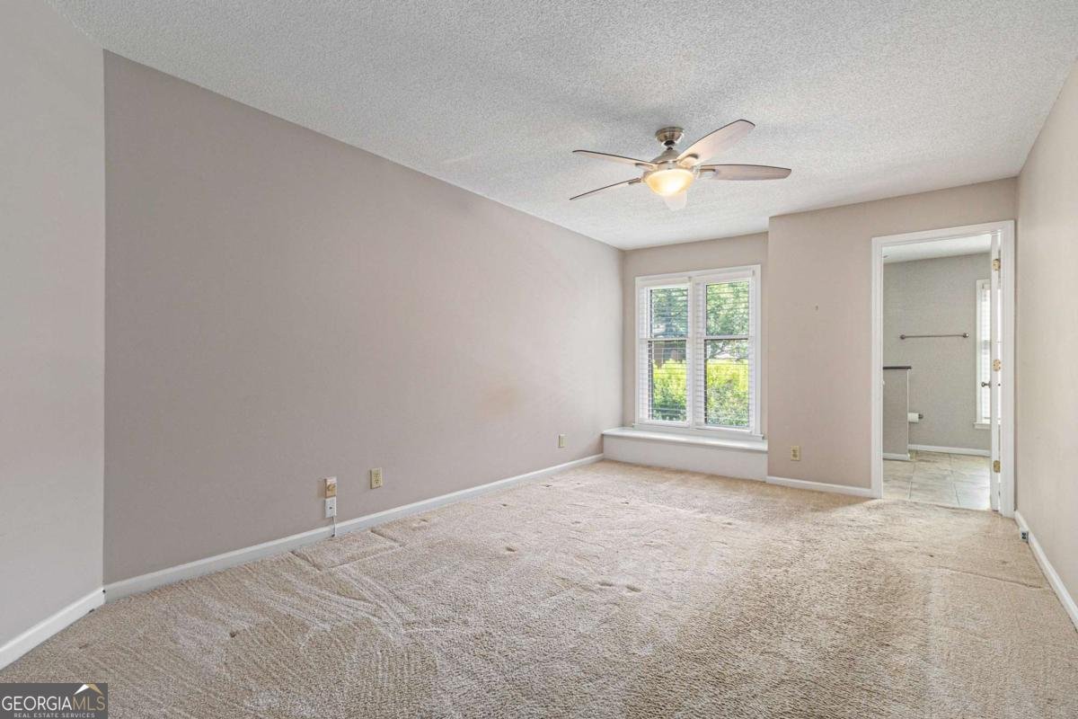 915 Garden Court Sandy Springs - Photo 12