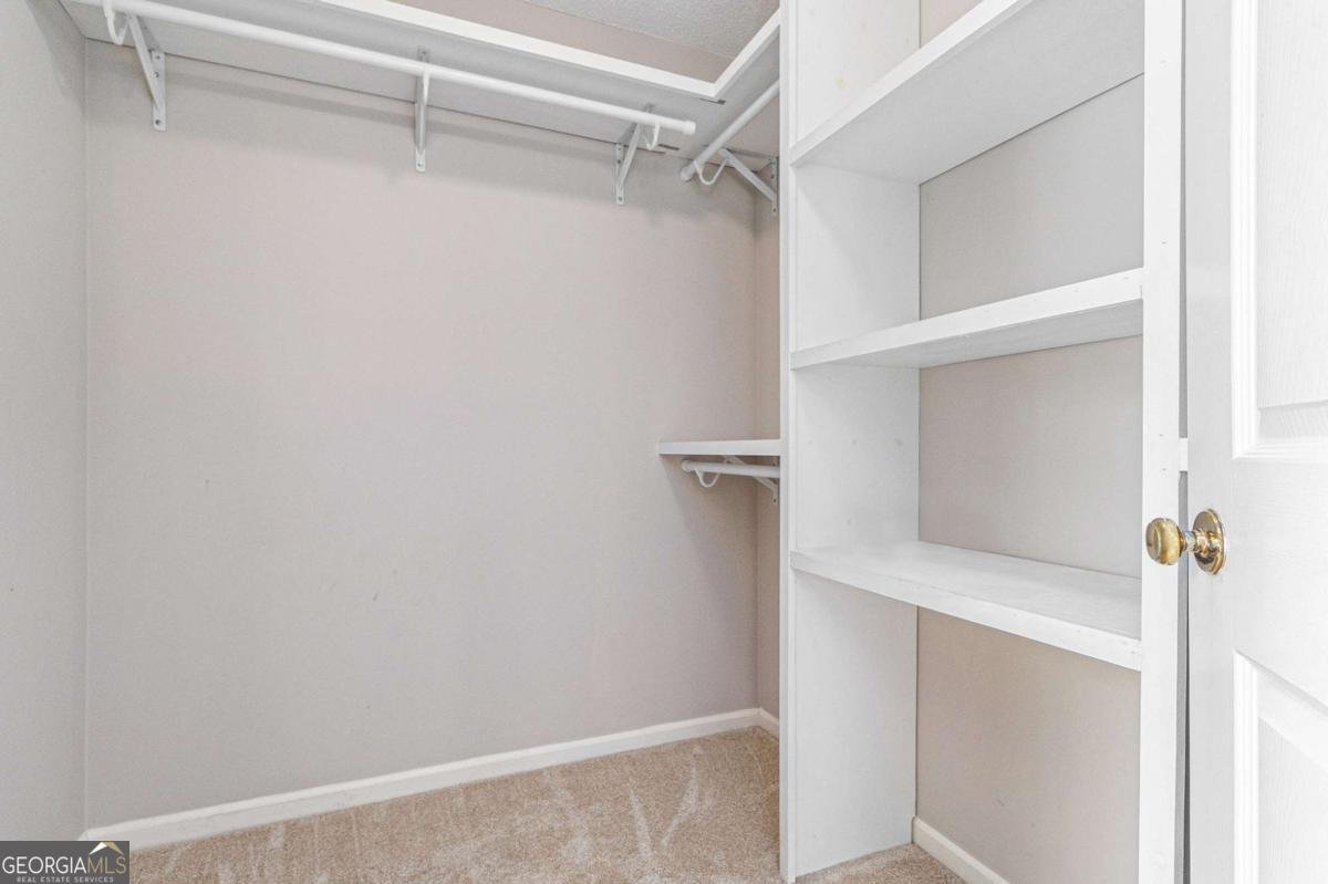 915 Garden Court Sandy Springs - Photo 14