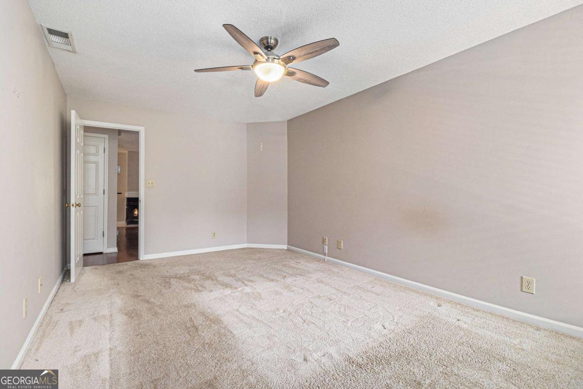 915 Garden Court Sandy Springs - Photo 16