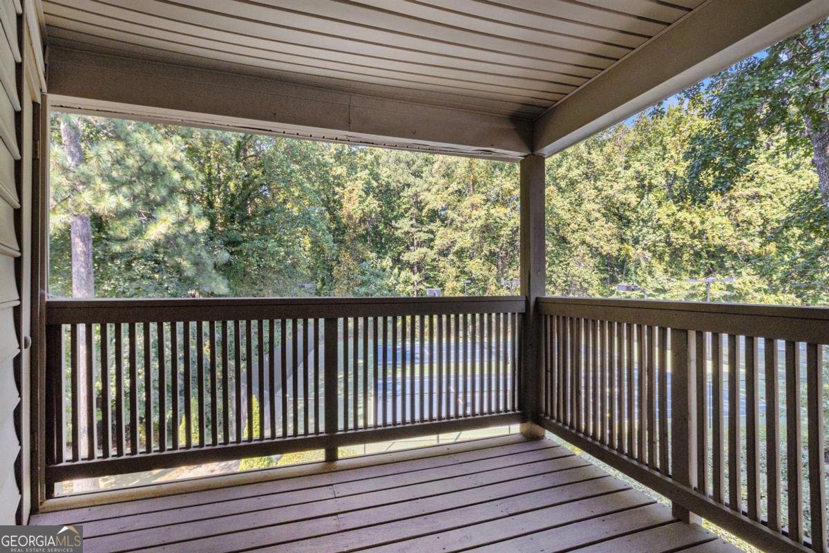 915 Garden Court Sandy Springs - Photo 8