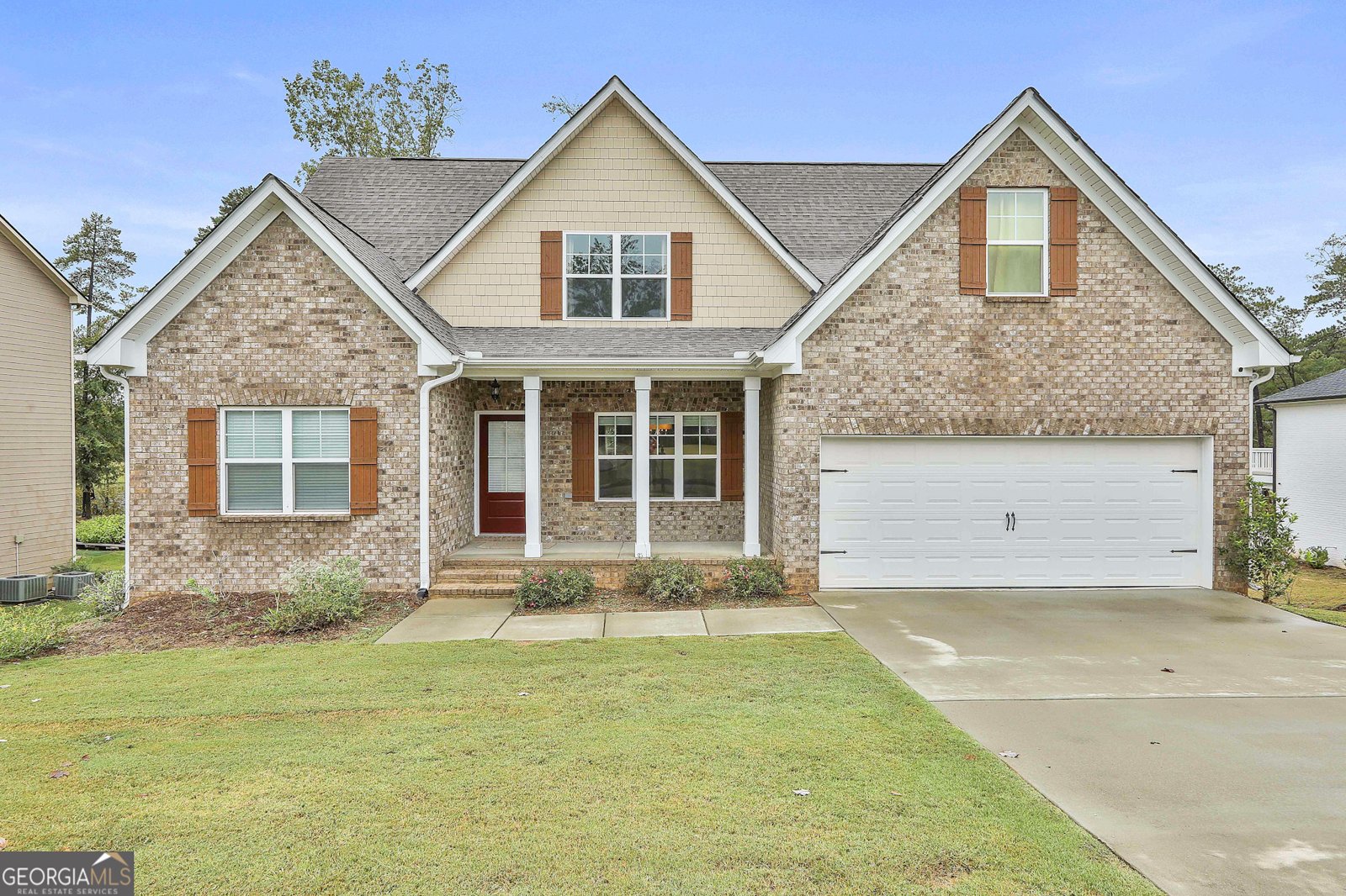 405 Lakeview Way Lagrange - Photo 1