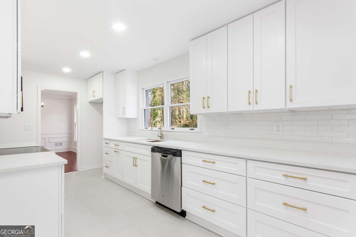 3875 High Shoals Drive Peachtree Corners - Photo 9