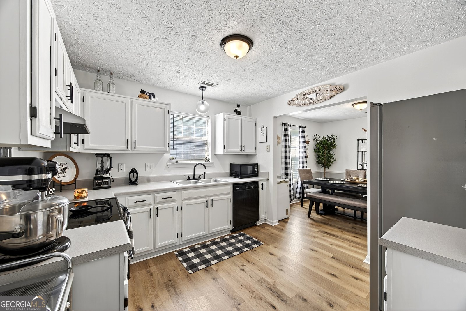 469 Village Circle Stockbridge - Photo 7