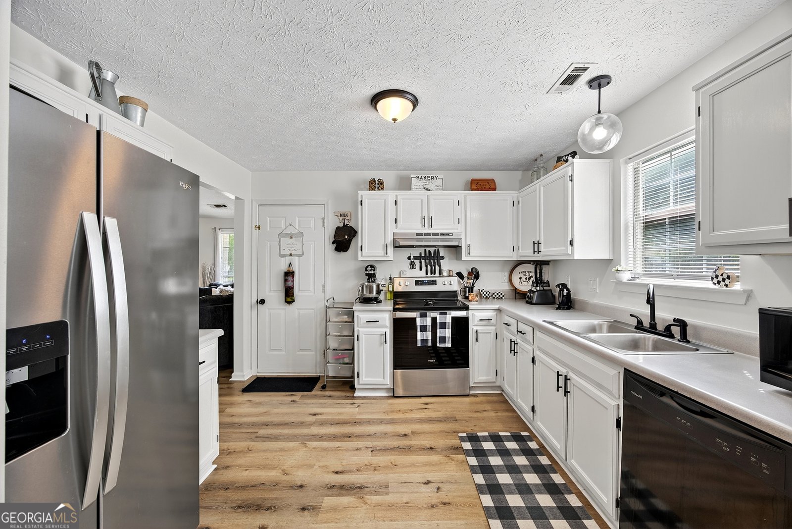 469 Village Circle Stockbridge - Photo 8