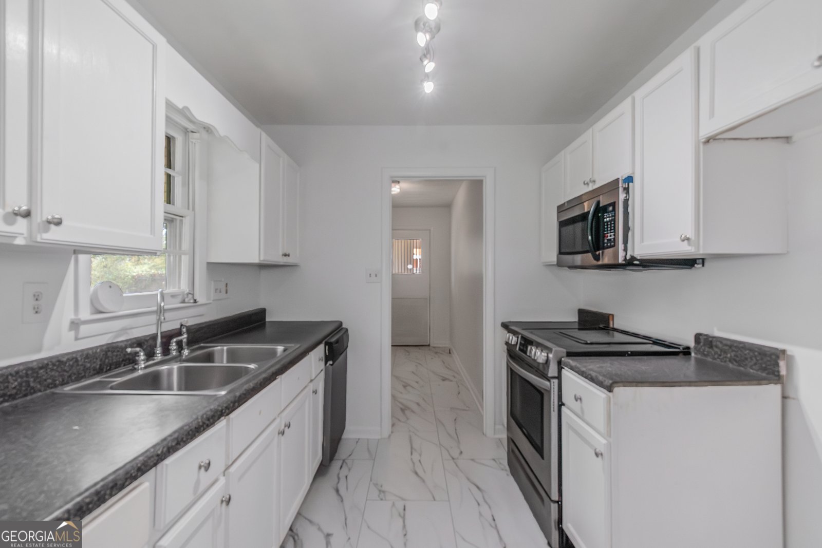 1416 Spellman Avenue Griffin - Photo 6