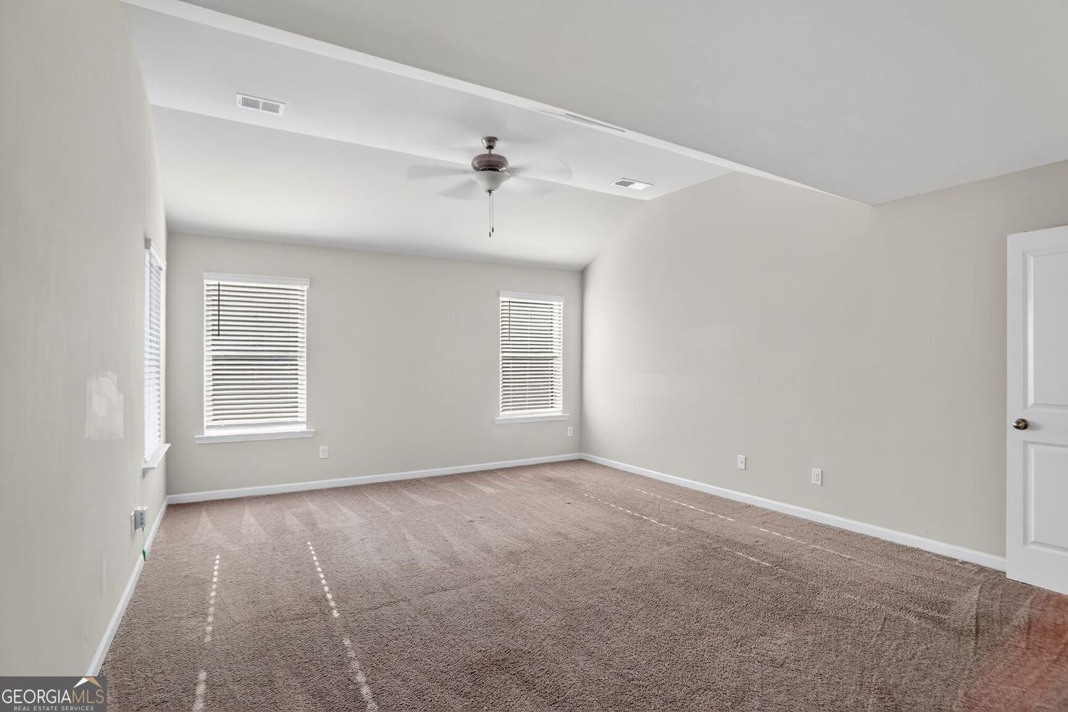 1553 Spring Hollow Way Stone Mountain - Photo 12