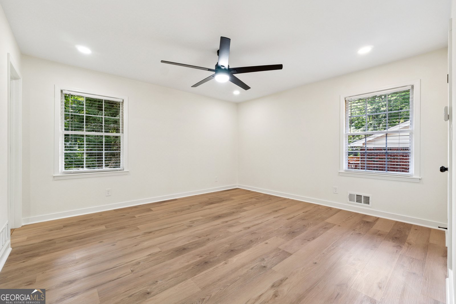 2055 Oak Road Snellville - Photo 17