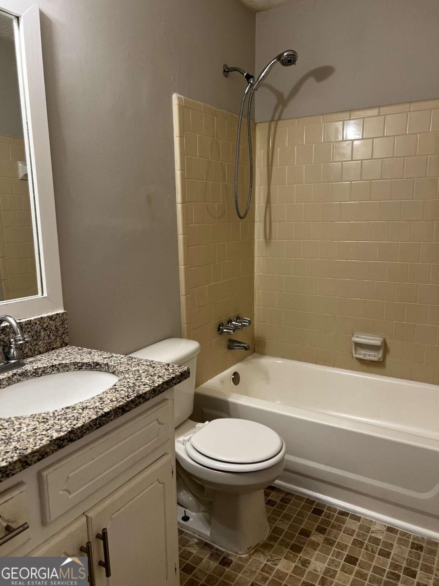 164 Adrian Drive Stockbridge - Photo 10