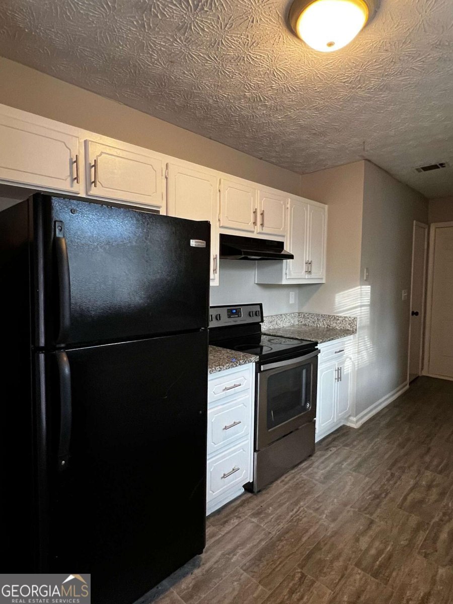 164 Adrian Drive Stockbridge - Photo 6