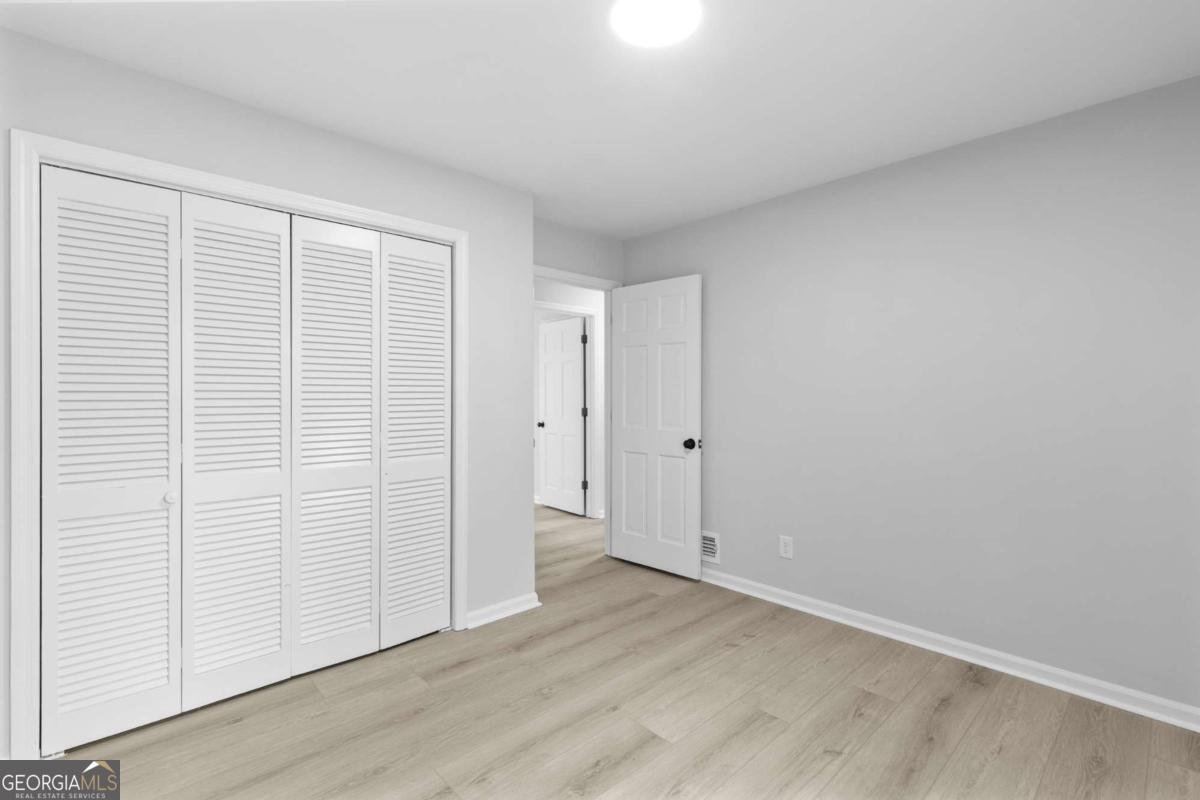 1180 Lakeshore Circle Gainesville - Photo 13