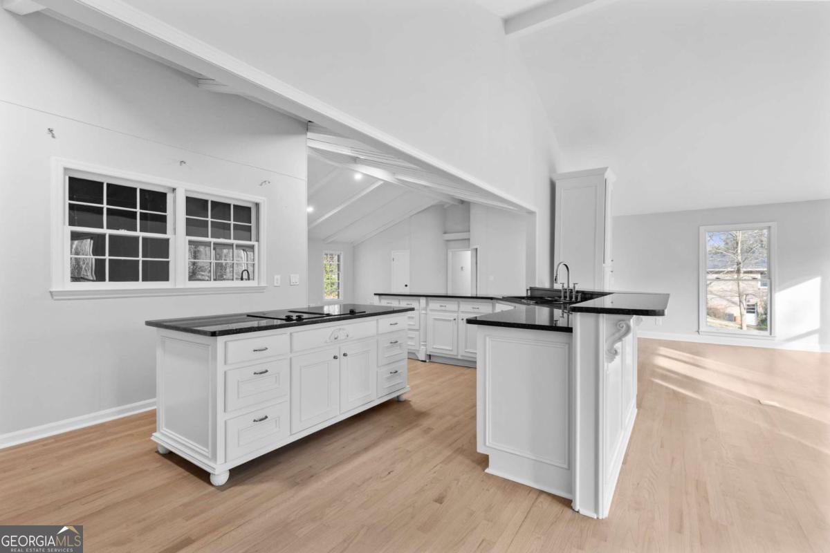 1180 Lakeshore Circle Gainesville - Photo 8