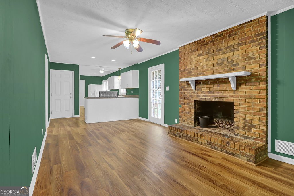 886 Oakhill Court Stone Mountain - Photo 10