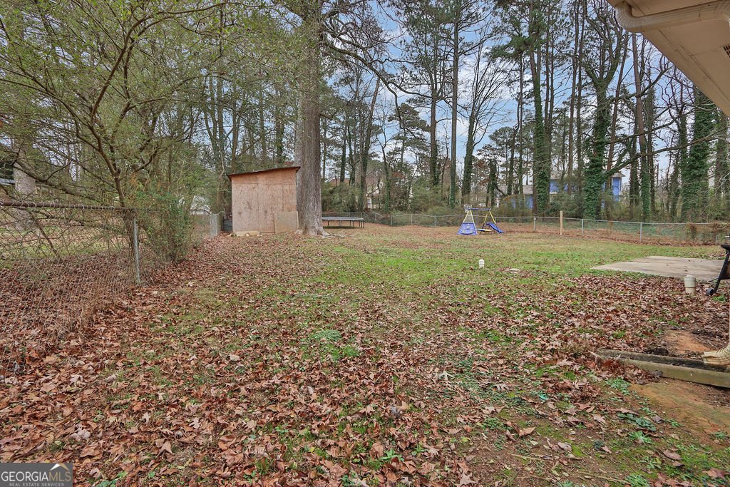 886 Oakhill Court Stone Mountain - Photo 27