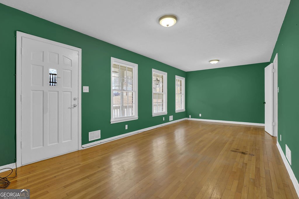 886 Oakhill Court Stone Mountain - Photo 6