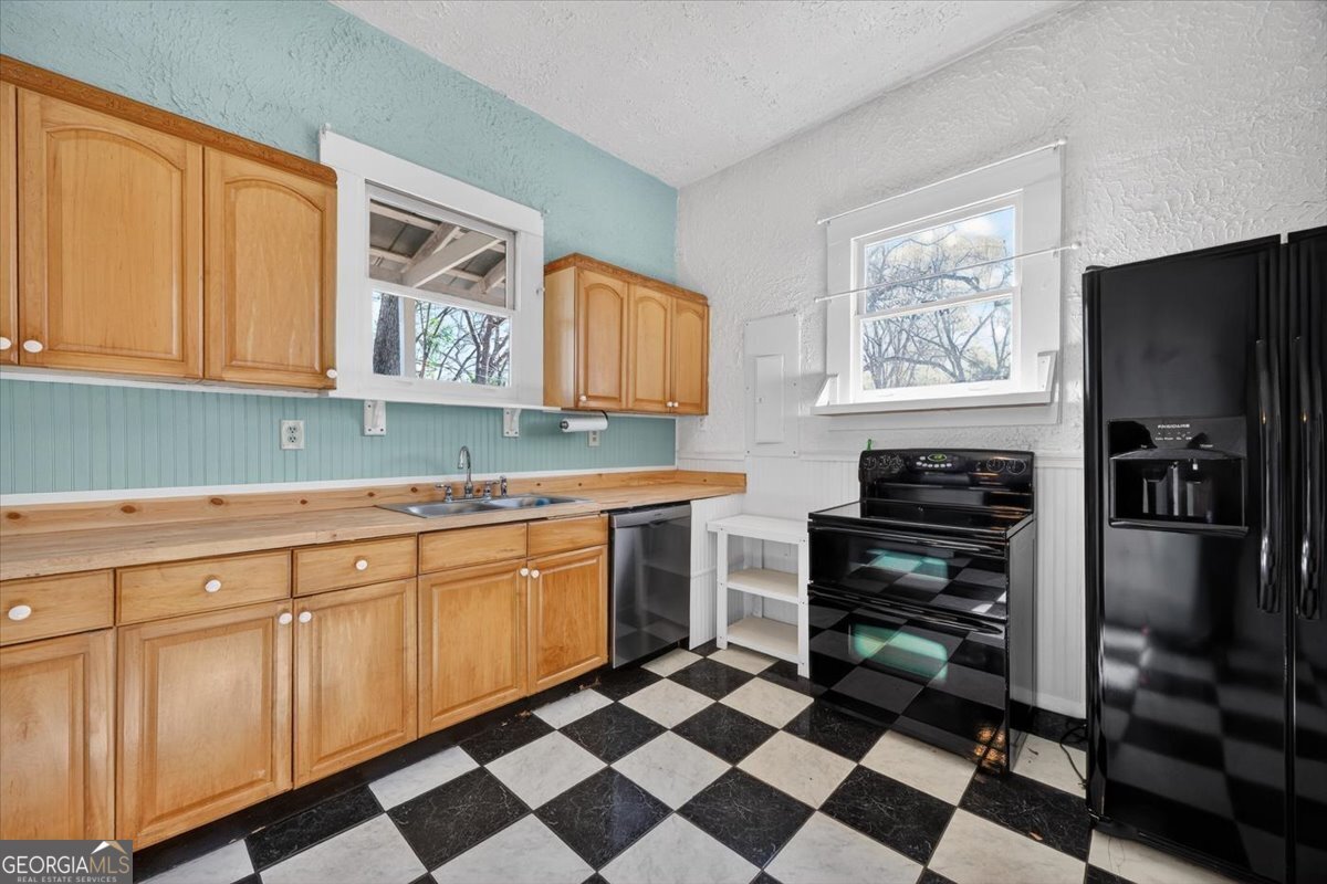 285 Main Street Forsyth - Photo 11