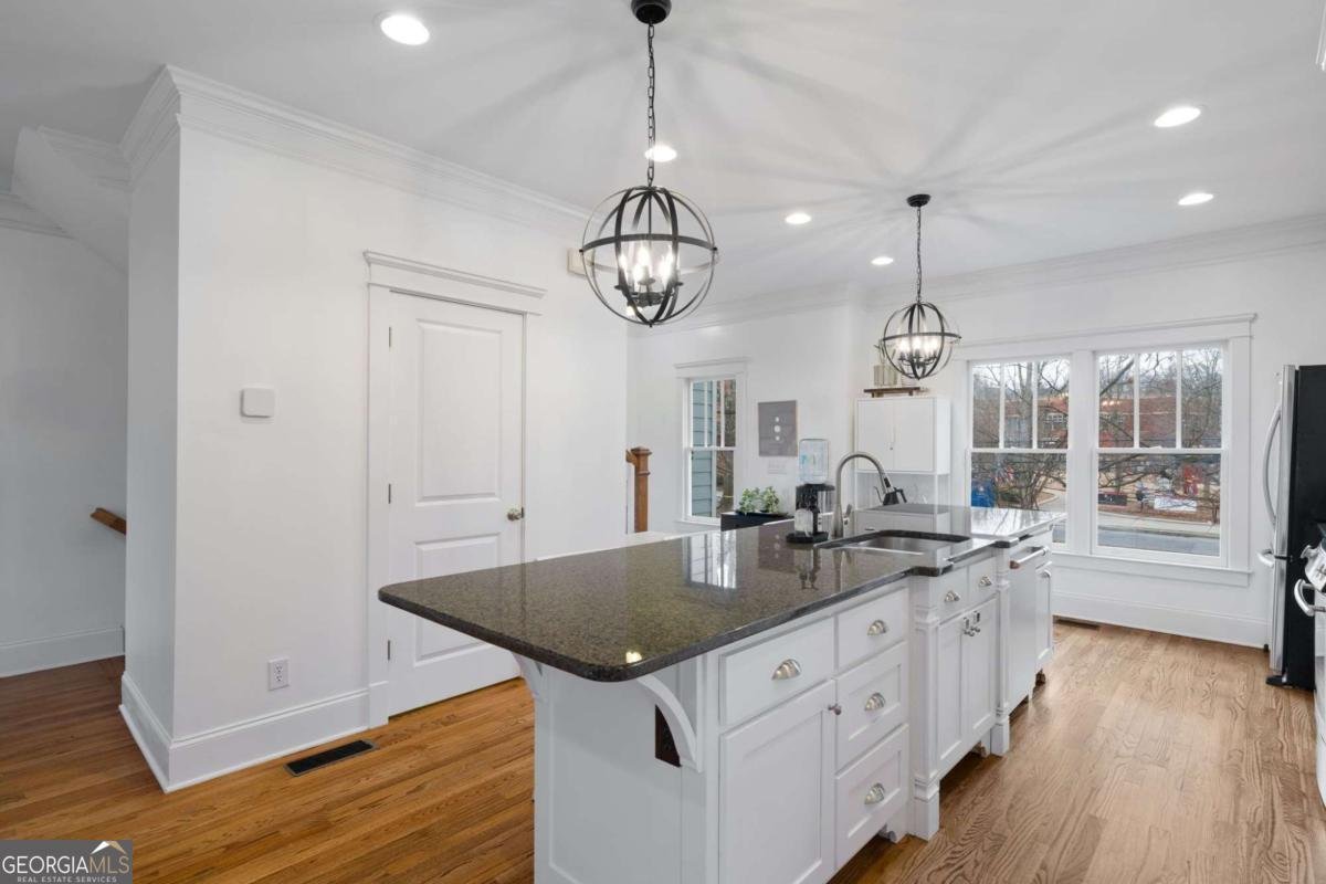 1343 Oakview Road Decatur - Photo 16