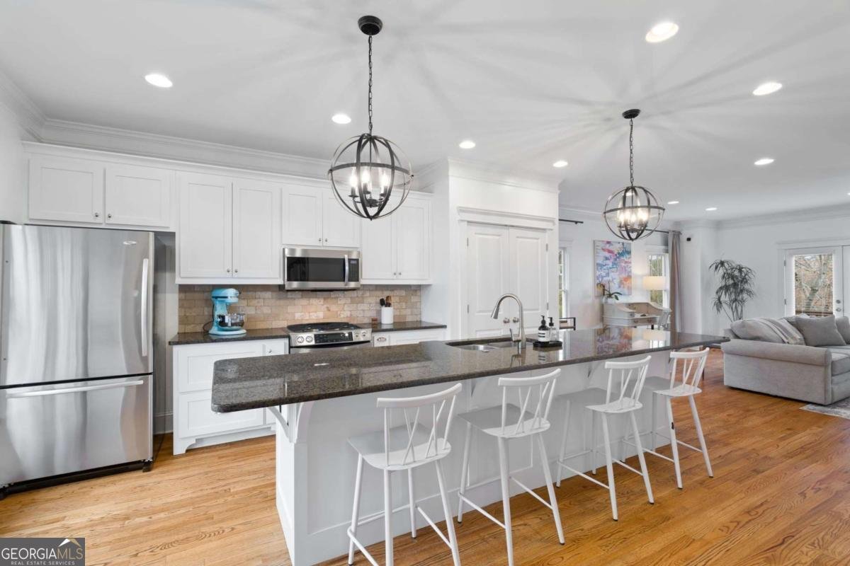 1343 Oakview Road Decatur - Photo 8