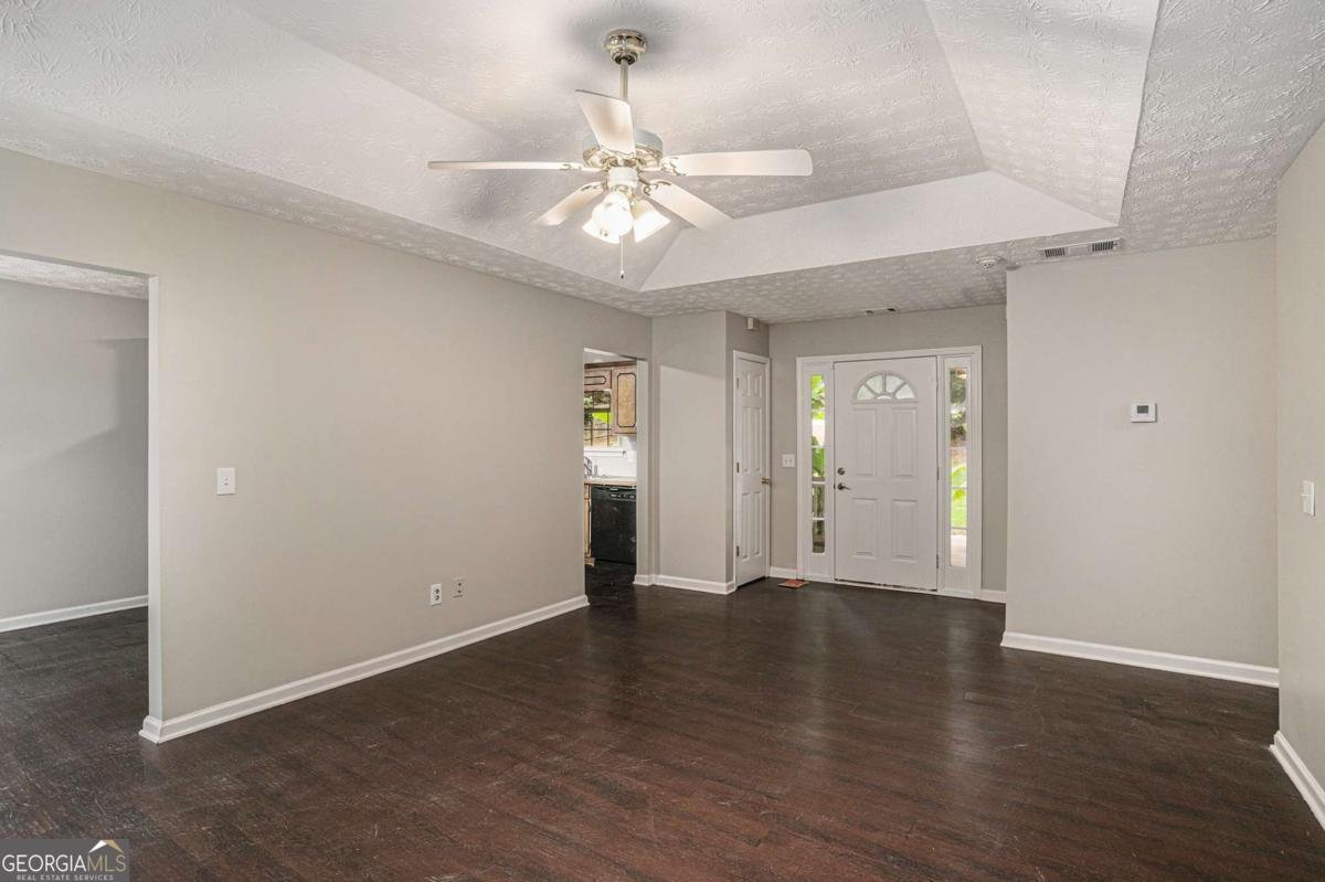 60 Hazelnut Court Covington - Photo 6