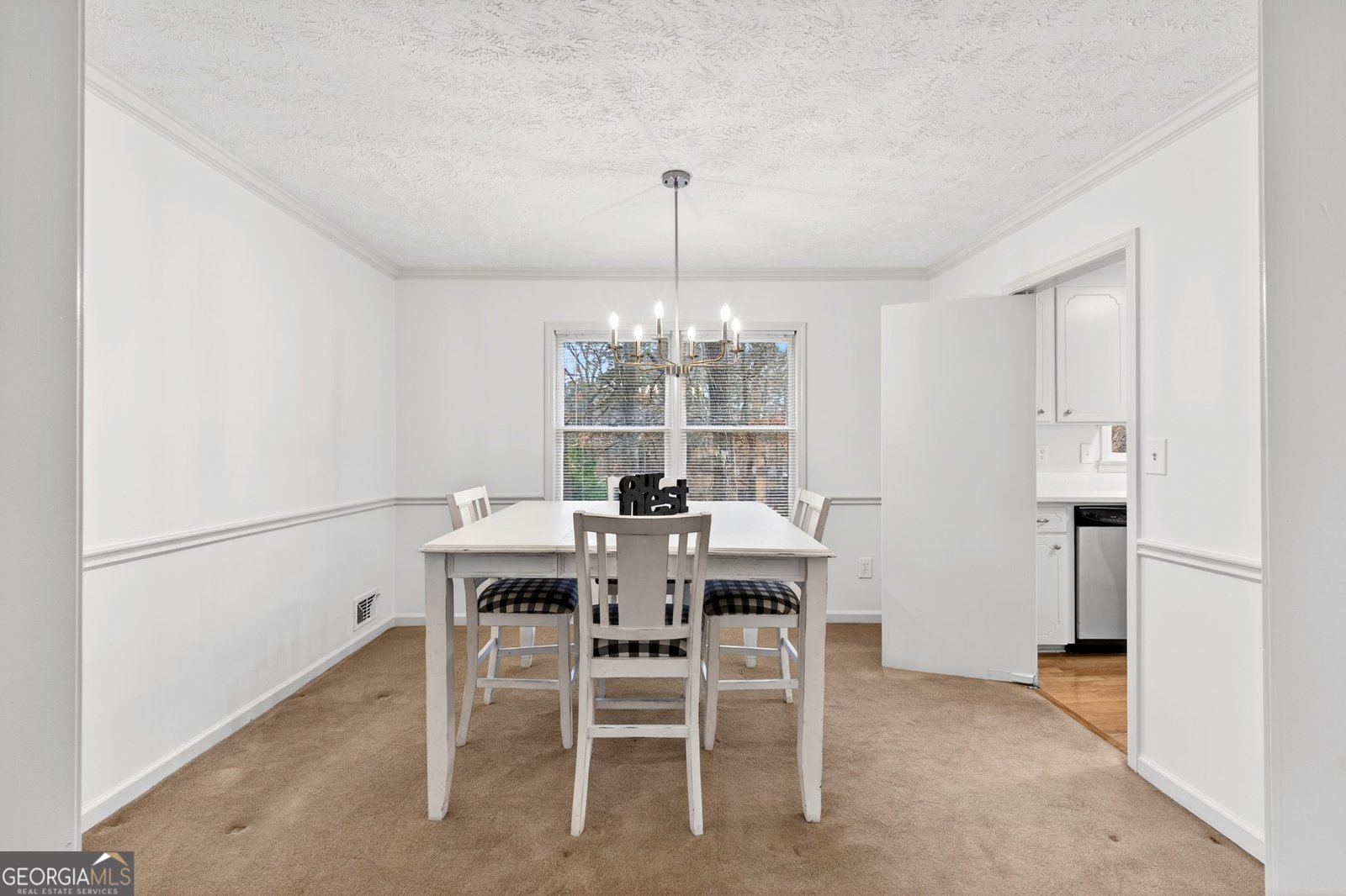 537 Angie Way Lilburn - Photo 11