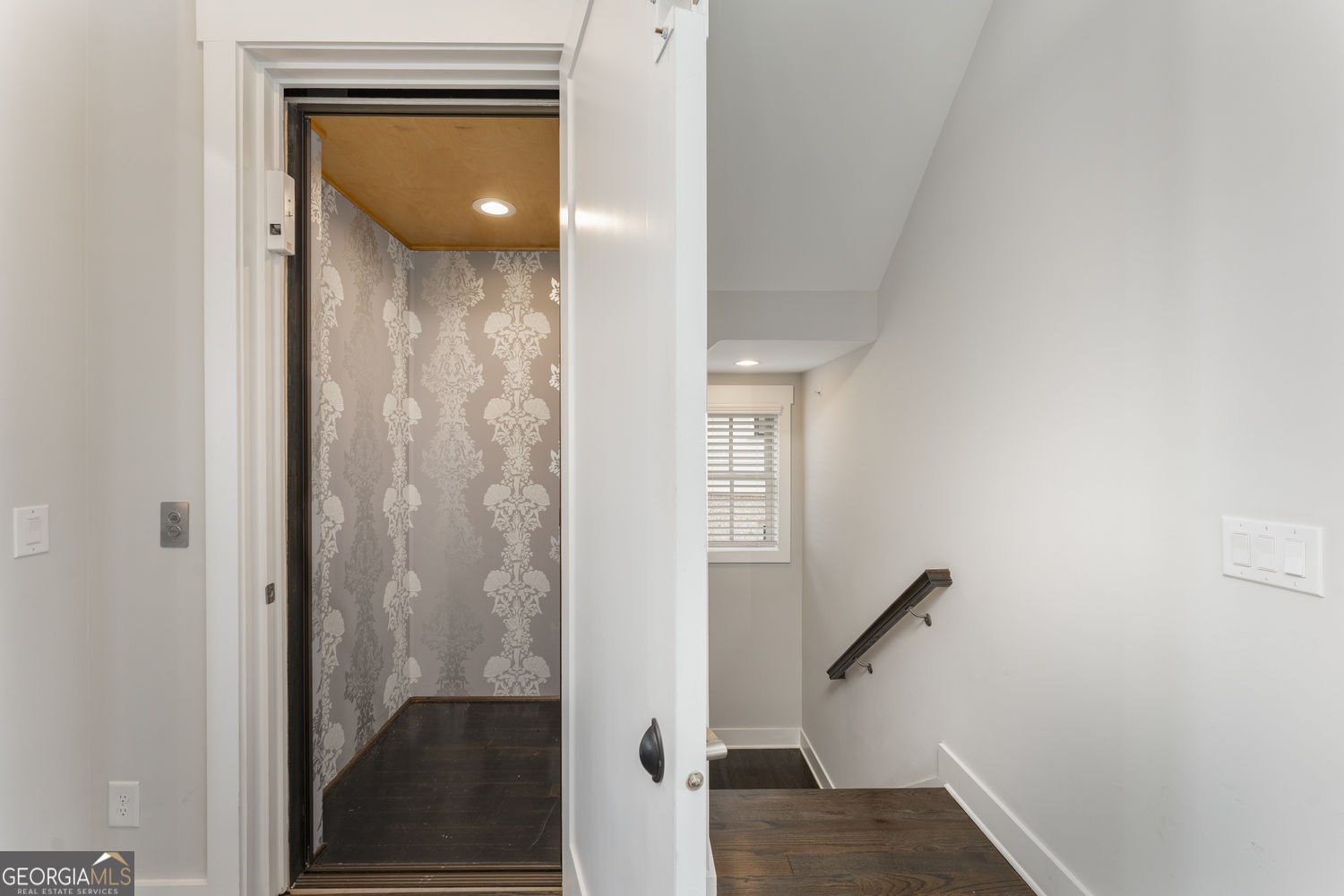 569 Club Drive Woodstock - Photo 9