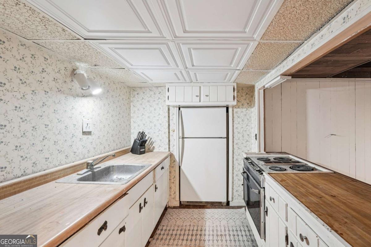 2121 Skytop Drive Stone Mountain - Photo 24