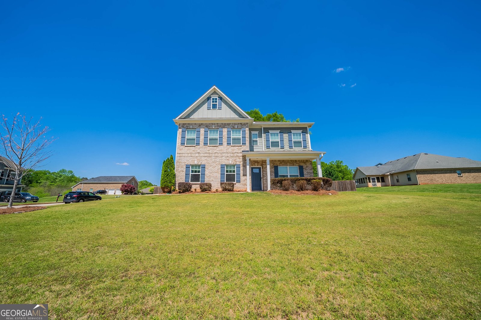 10 Edgewater Court Covington - Photo 1