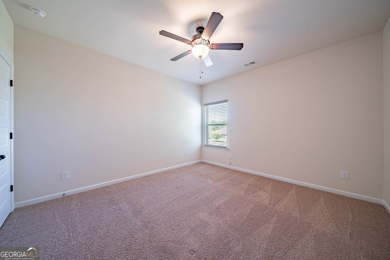 10 Edgewater Court Covington - Photo 14