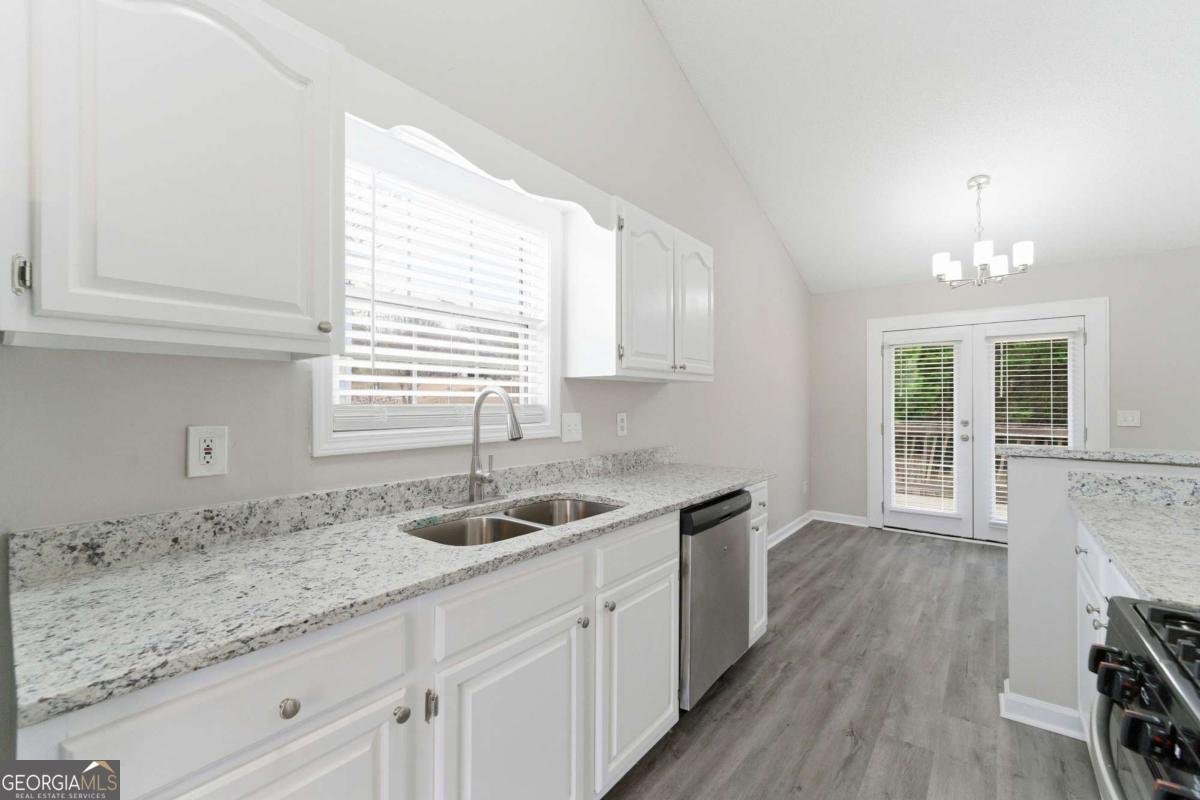 203 Chesapeake Lane Woodstock - Photo 6