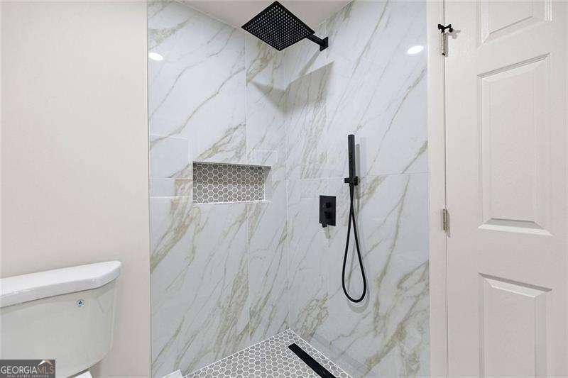 150 Pond Court Roswell - Photo 36