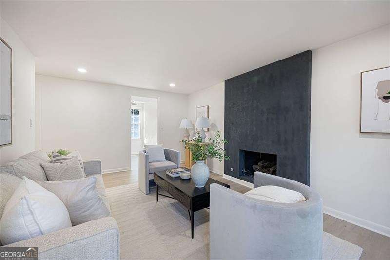 150 Pond Court Roswell - Photo 9